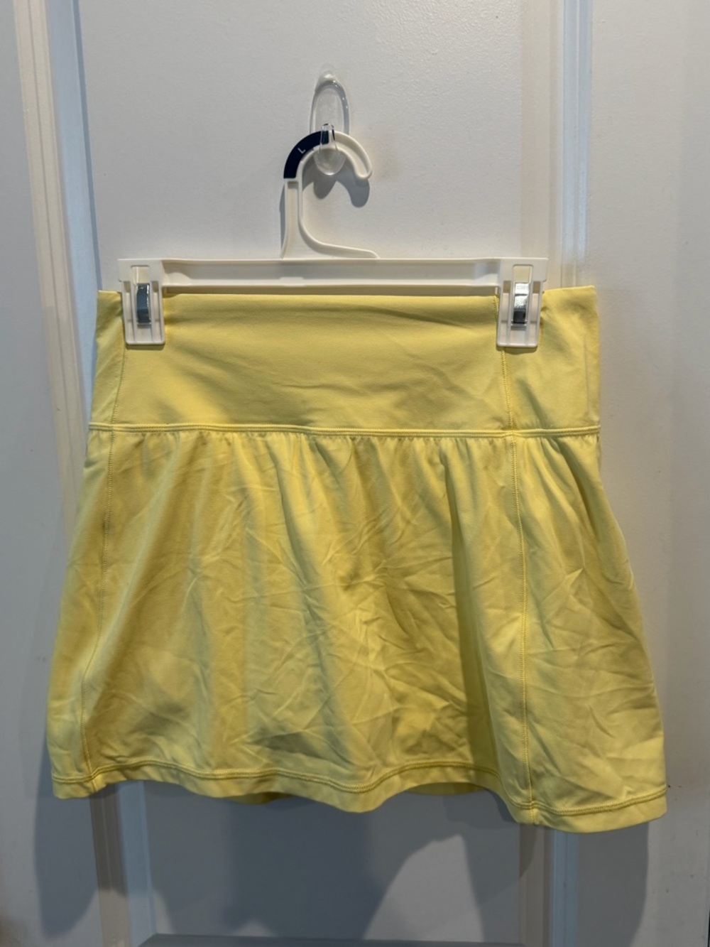 Athleta butter yellow tennis skort Size S
